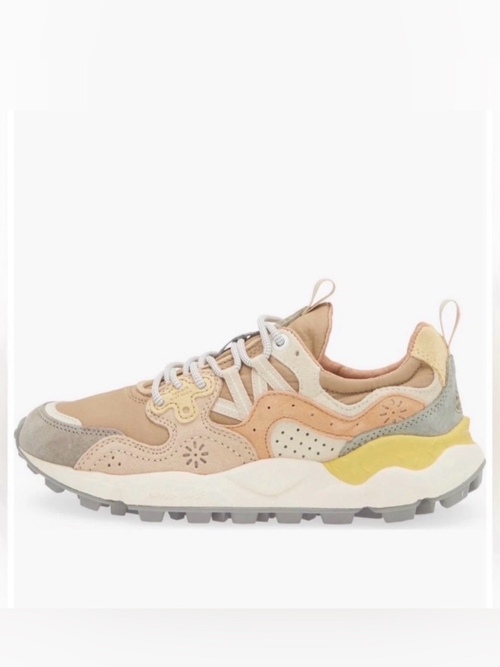 NWT Flower Mountain Yamano 3 Sneaker in Stone Mud